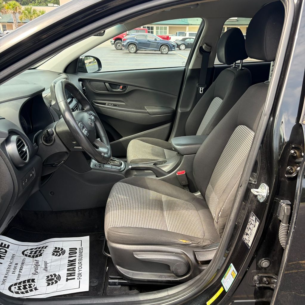 2021 Hyundai Kona SEL - Photo 18